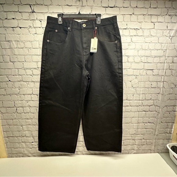 BDG Black Denim JAVA BAGGY LOW RISE JEANS SIZE 34W nwt - Picture 3 of 11